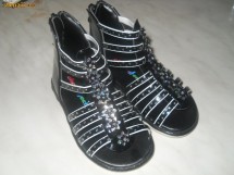 sandalute fetite UK marimile 24/25(si pt gemene) foto