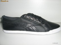 Tenisi PUMA nr. 40 si 41, InCutie, COD 311 foto