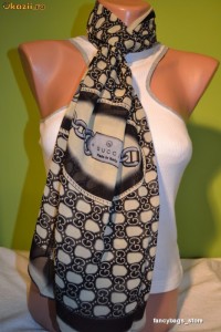 esarfe louis vuitton dior gucci hermes dg versace foto