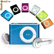 MP3 PLAYER  Model 2012 TIP IPOD SHUFFLE +CASTI oferite cadou si adaptor USB foto