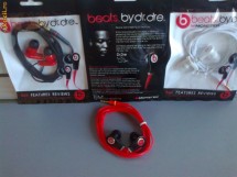 beats by dr.dre  ( mp3 mp4 iphone nokia ipod ipad samsung galaxy s2 ..) foto