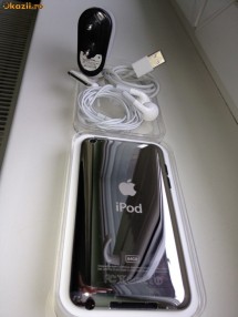 Vand APPLE IPOD TOUCH GENERATIA 4 64GB! (ULTIMUL MODEL APARUT!) Pachet complet! CA NOU! (asemanator Iphone, Ipad) foto