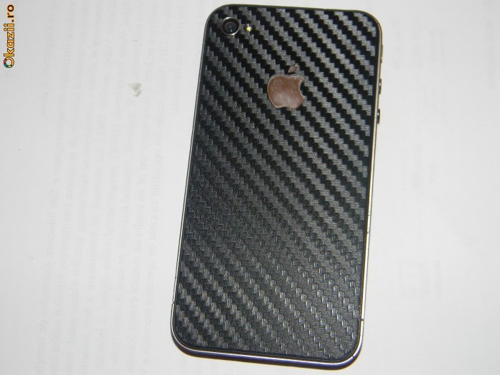 Folie tip carbon Iphone 4 foto mare