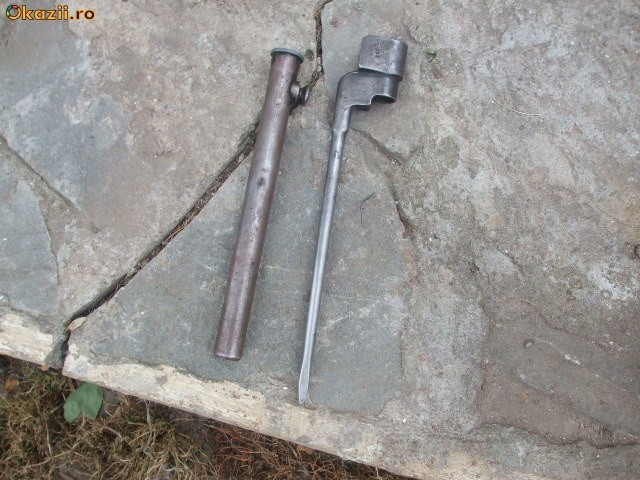 baioneta militara foto mare