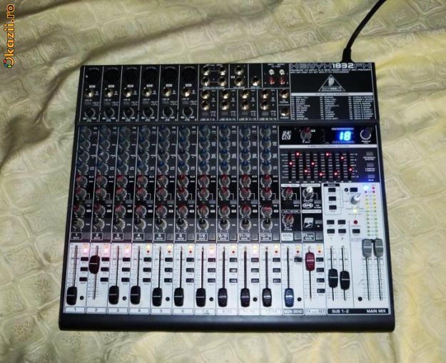 Vand Mixer Behringer XENYX 1832FX foto mare
