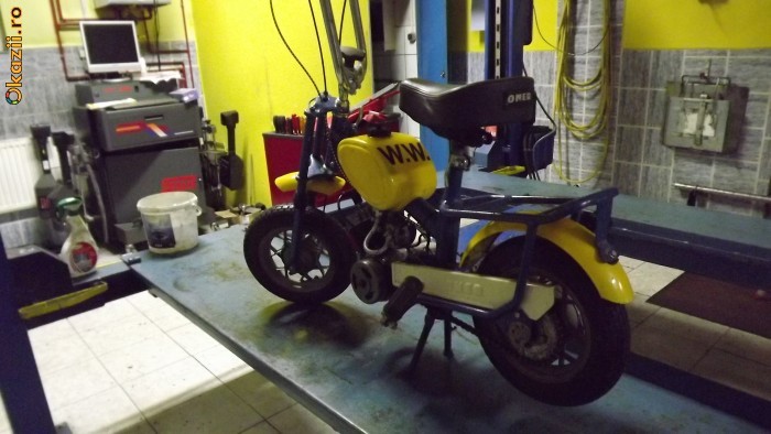 Motocicleta Omer foto mare