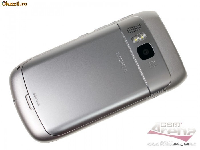 NOKIA E6 defect foto mare