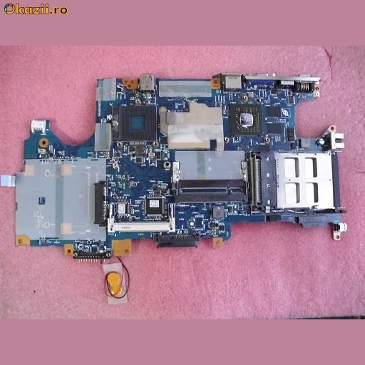 Placa de baza defecta Toshiba Qosmio F30(neumblat pe ea) foto mare