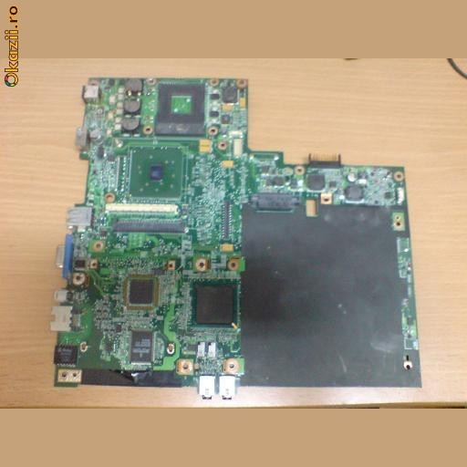 Placa de baza defecta Dell Inspirion 5150 1150 foto mare
