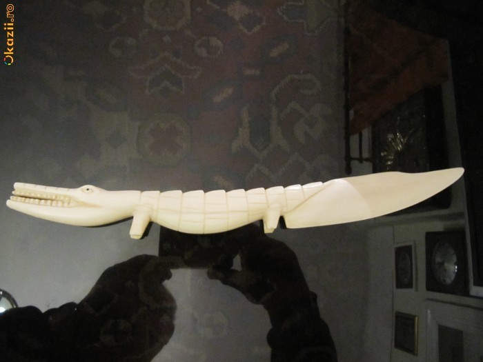 OBIECT DE COLECTIE DIN FILDES -SCULPTURA- CROCODIL-CUTIT PENTRU DESCHIS PLICURILE. foto mare