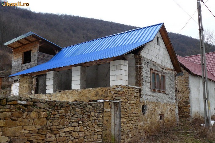 Casa in renovare foto mare