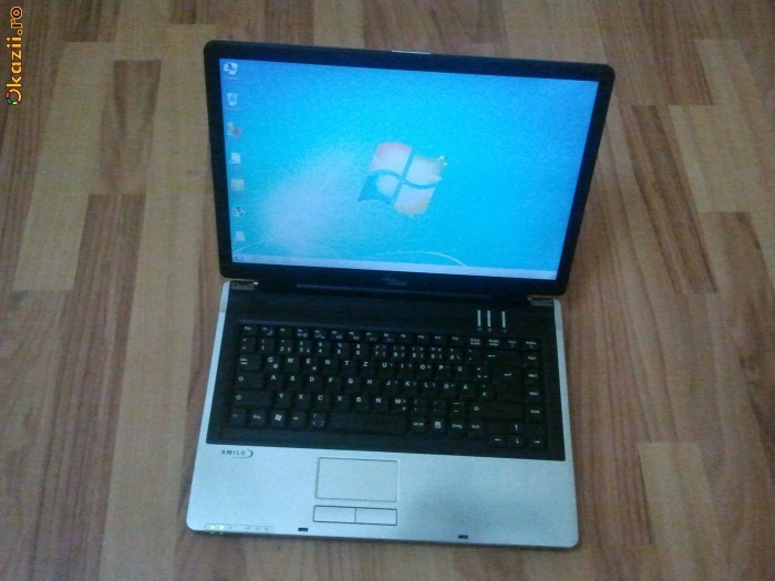 Laptop Fujitsu Siemens Amilo Pa1510 +++ Placa video ATI Radeon Xpress 1100 foto mare